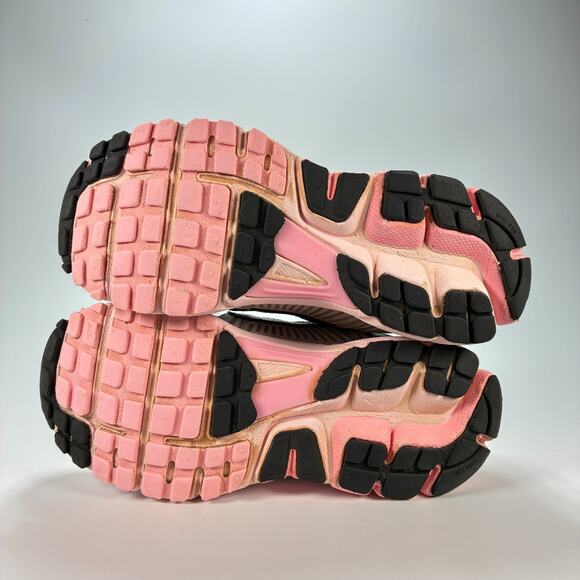 Nike Zoom Vomero 5 Silver Pink Lifestyle Running Shoes HF1877-001 Women’s Sz 5.5 - Picture 8 of 10